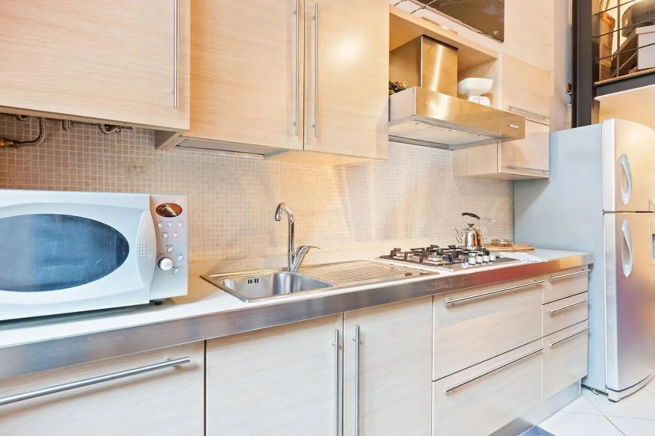 Apartment Stylish Loft Porta Romana Milan